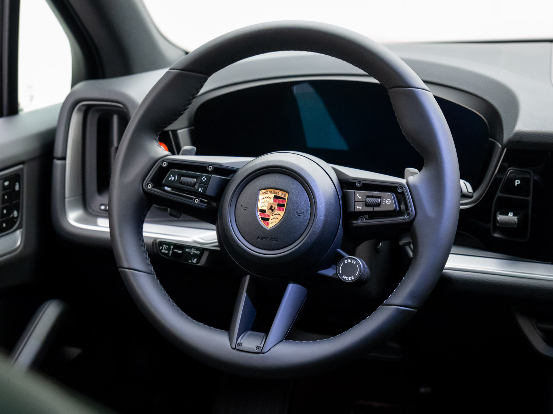 Certified 2026 Porsche Cayenne AWD/4WD image 12