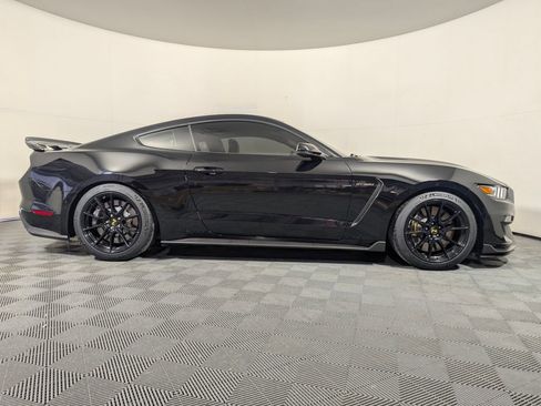 Used 2019 Ford Mustang Shelby GT350 w/ Technology Package image 2
