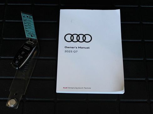 Certified 2025 Audi Q7 2.0T Premium Plus AWD/4WD image 30