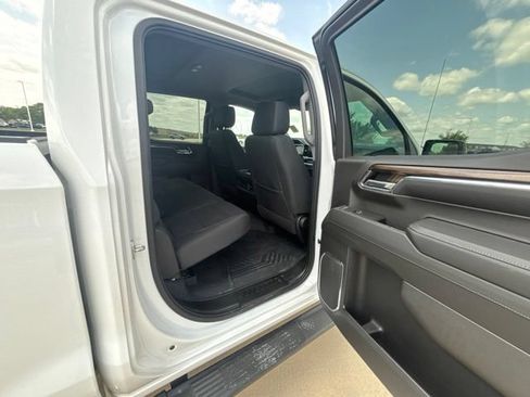 Used 2024 Chevrolet Silverado 1500 LT Trail Boss w/ Protection Package AWD/4WD image 28