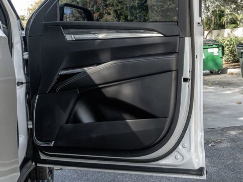 Used 2025 Cadillac Escalade V w/ LPO, Floor Liner Package image 34