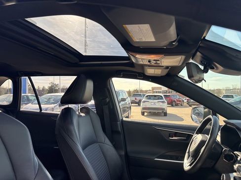 Used 2021 Toyota RAV4 XSE w/ XSE Grade Weather Package image 29