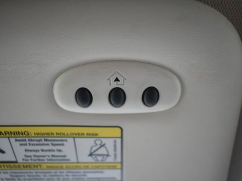 Used 2017 Ford Escape Titanium w/ Equipment Group 301A image 38