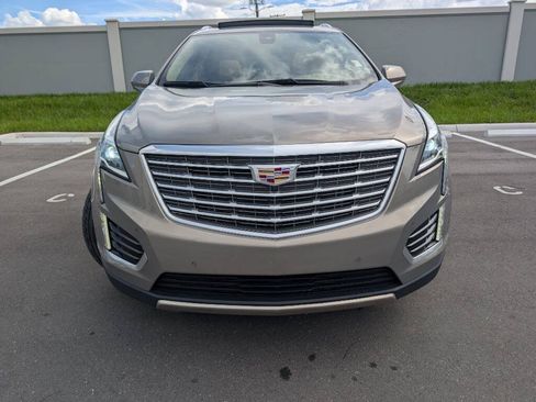 Used 2018 Cadillac XT5 Platinum w/ Driver Assist Package AWD/4WD image 3