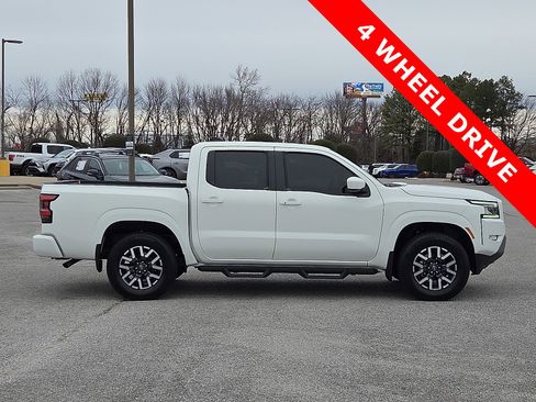 Used 2024 Nissan Frontier SL w/ Technology Package image 6