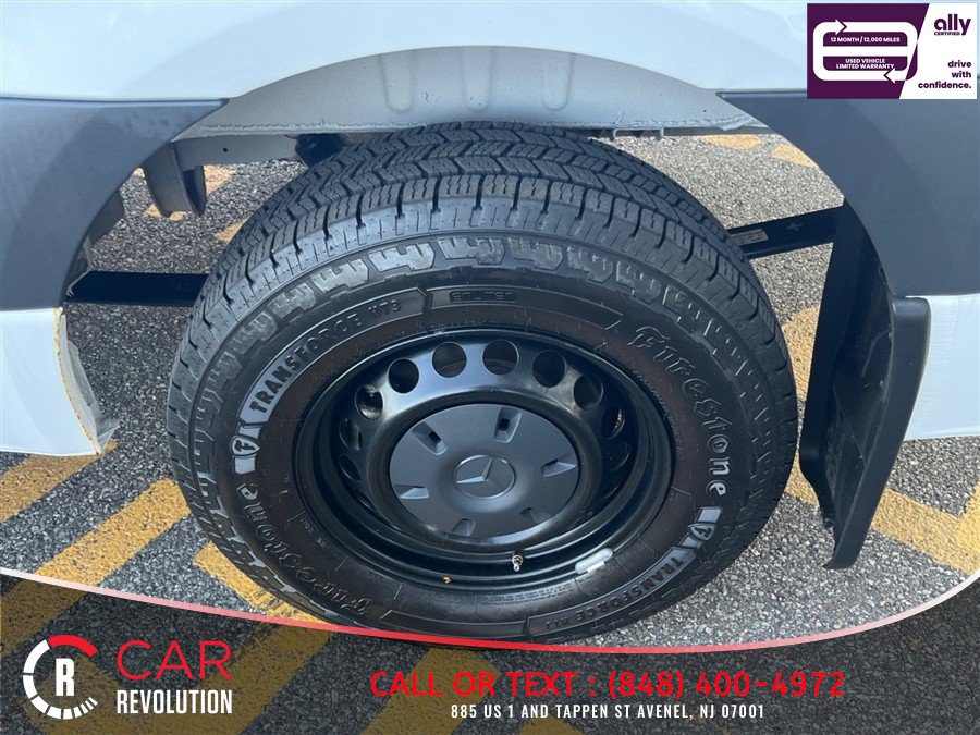 Used 2025 Mercedes-Benz Sprinter 2500 image 32