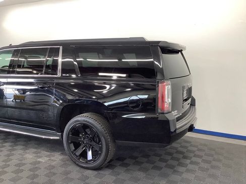 Used 2020 GMC Yukon XL SLE w/ Convenience Package AWD/4WD image 4