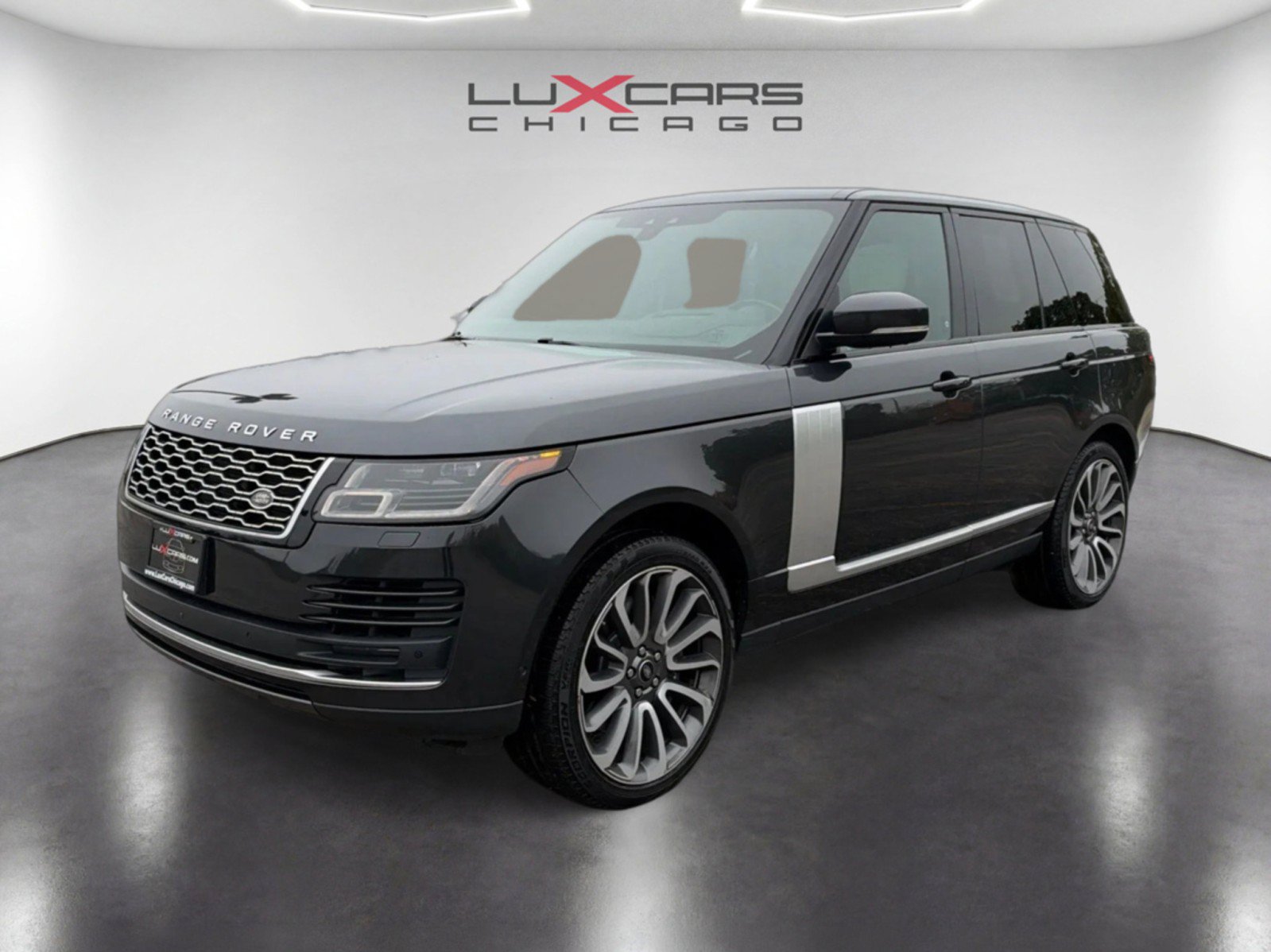 Used 2019 Land Rover Range Rover Supercharged AWD/4WD image 2