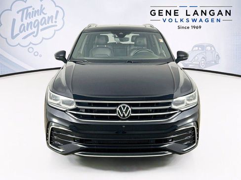 Certified 2022 Volkswagen Tiguan SEL R-Line AWD/4WD image 2