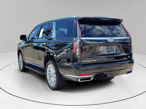 Used 2023 Cadillac Escalade Luxury image 4