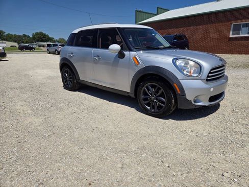 Used 2014 MINI Cooper Countryman FWD image 1