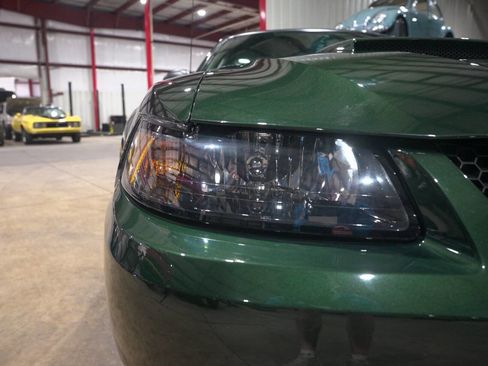 Used 2001 Ford Mustang GT RWD image 29