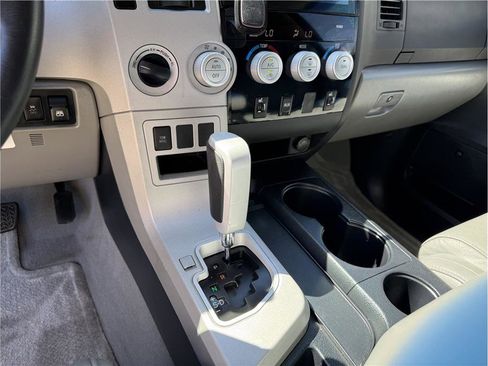 Used 2008 Toyota Tundra Limited AWD/4WD image 23