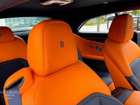 New 2025 Rolls-Royce Spectre Black Badge image 16