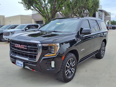Used 2024 GMC Yukon AT4 w/ AT4 Premium Package AWD/4WD image 28
