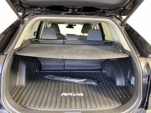Used 2025 Toyota RAV4 XLE w/ Convenience Package AWD/4WD image 8