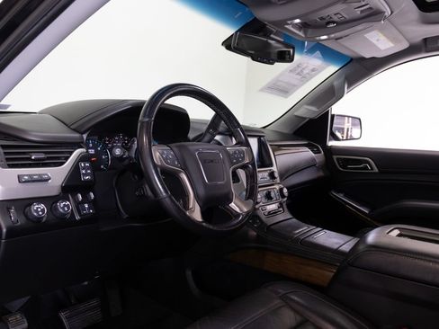 Used 2020 GMC Yukon Denali w/ Denali Ultimate Package AWD/4WD image 20