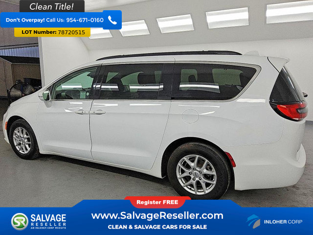 Used 2022 Chrysler Pacifica Touring-L FWD image 3