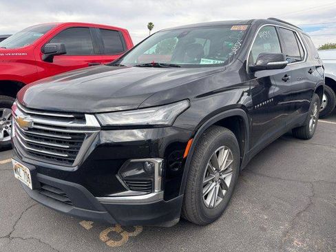 Used 2023 Chevrolet Traverse LT image 5