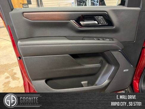 New 2026 GMC Yukon XL Denali w/ Advanced Technology Package AWD/4WD image 10
