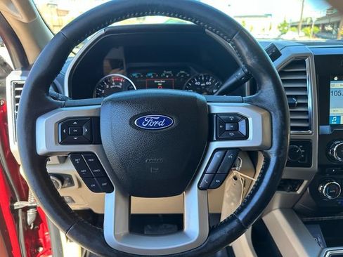 Used 2017 Ford F250 Lariat w/ Lariat Value Package AWD/4WD image 14