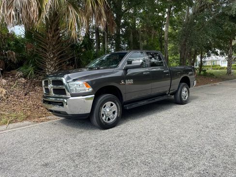 Used 2018 RAM 3500 Tradesman w/ Chrome Appearance Group AWD/4WD image 9