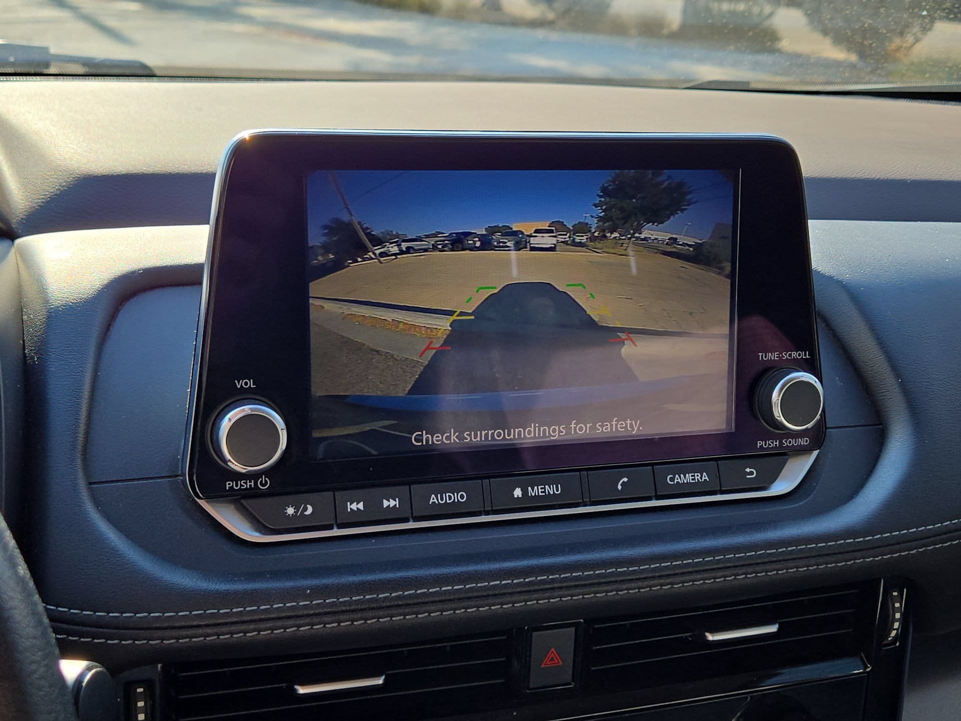 Used 2022 Nissan Rogue SV FWD image 18