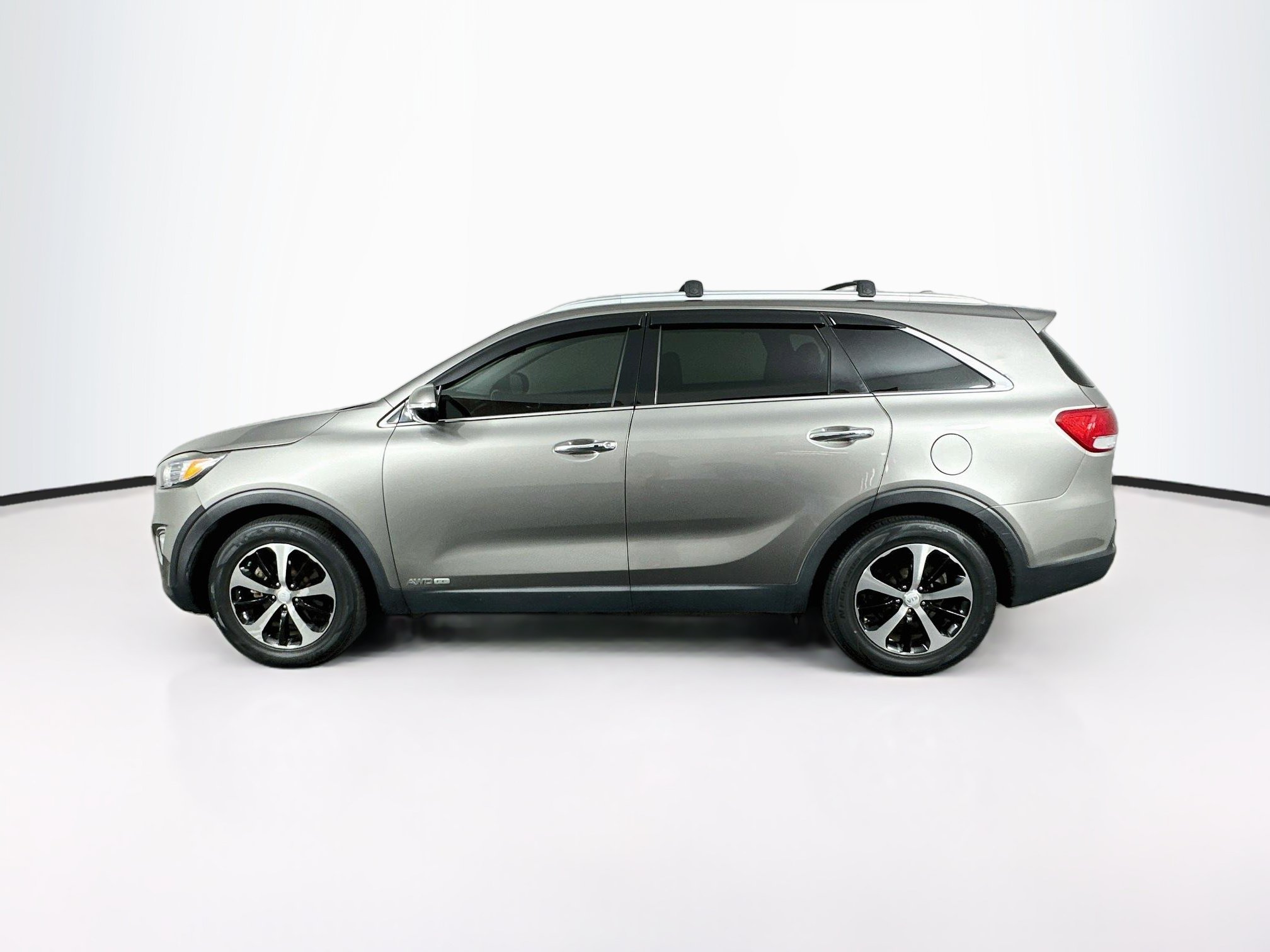 Used 2017 Kia Sorento EX AWD/4WD image 4