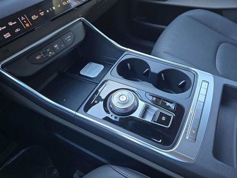 New 2026 Kia Carnival EX FWD image 35