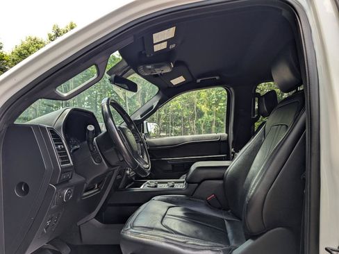 Used 2018 Ford Expedition Limited AWD/4WD image 13