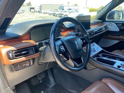 Used 2022 Lincoln Aviator Reserve w/ Equipment Group 201A image 23