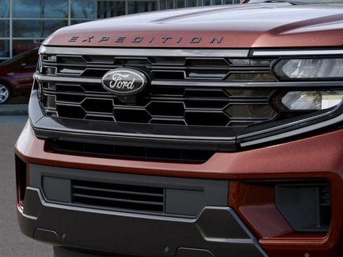 New 2027 Ford Expedition Platinum w/ Stealth Appearance Package AWD/4WD image 17