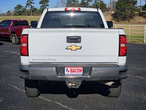 Used 2018 Chevrolet Silverado 2500 W/T w/ WT Convenience Package image 5