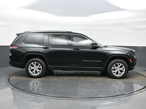 Used 2022 Jeep Grand Cherokee L Limited image 7