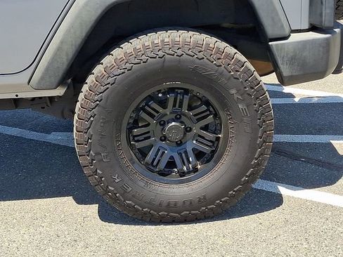 Used 2018 Jeep Wrangler Unlimited Sport AWD/4WD image 25