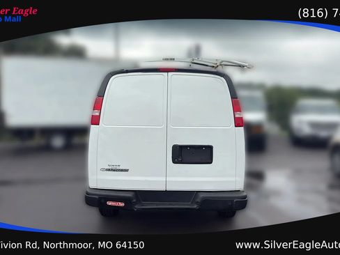 Used 2020 Chevrolet Express 2500 w/ Safety Package RWD image 4