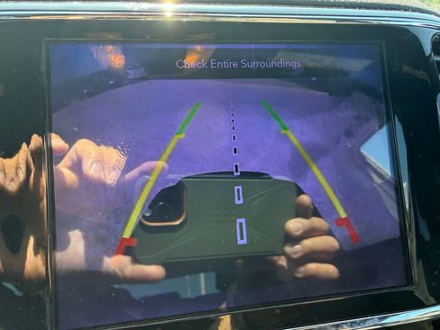 Used 2020 Jeep Grand Cherokee Laredo w/ 18" Wheel & 8.4" Radio Group image 20