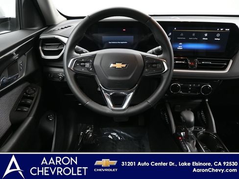 New 2025 Chevrolet TrailBlazer LT w/ Convenience Package image 19