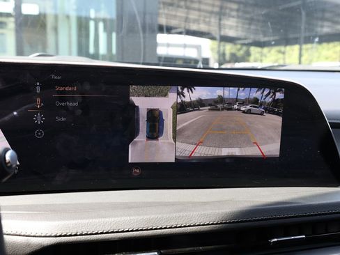 Used 2025 Cadillac XT4 Premium Luxury FWD image 35