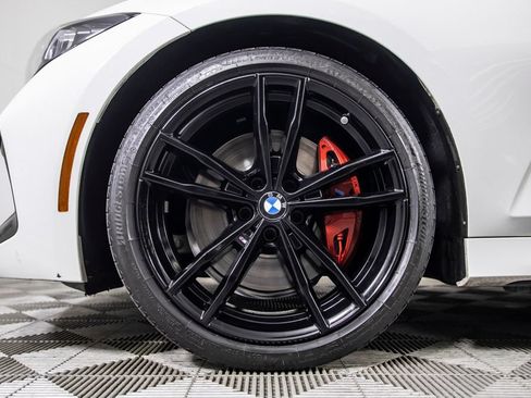 Used 2024 BMW 330i Sedan w/ M Sport Package RWD image 39