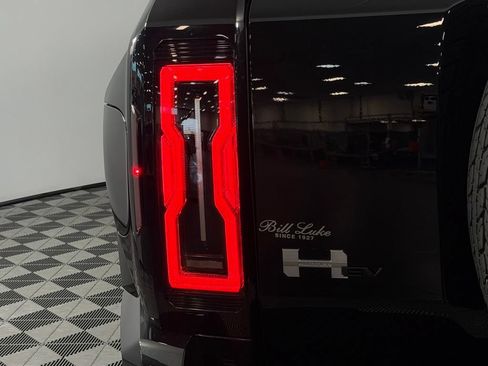 Used 2025 GMC Hummer EV 2X AWD/4WD image 9