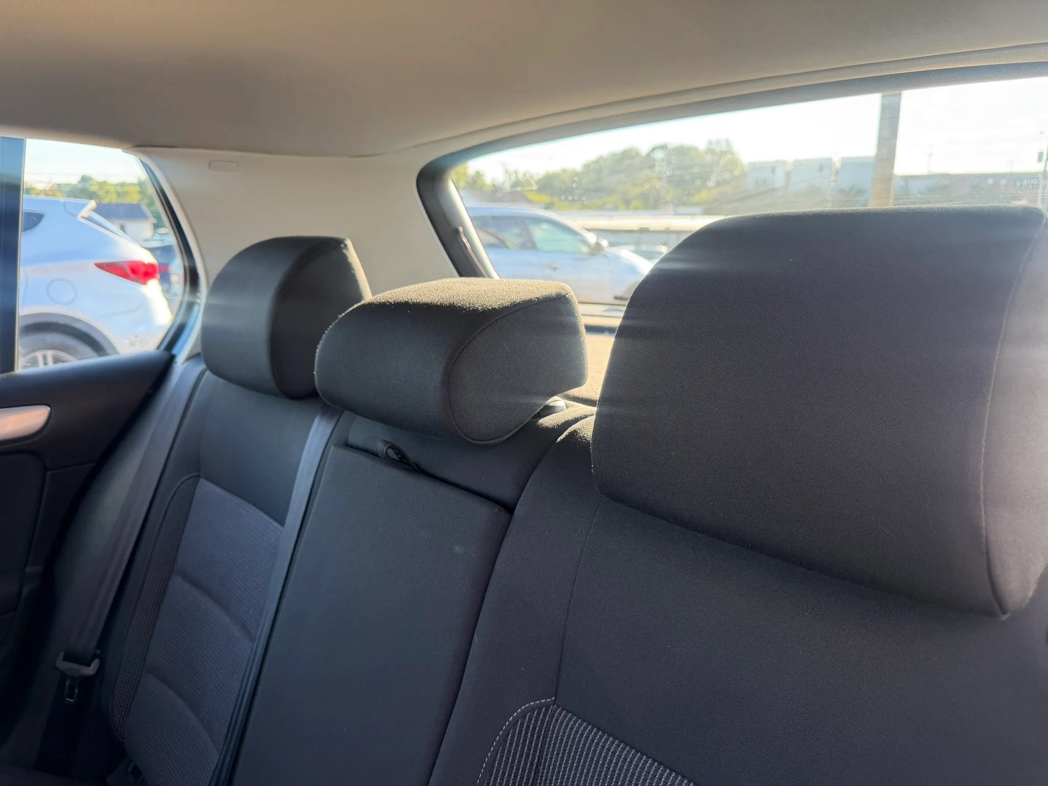 Used 2013 Volkswagen Golf 4-Door FWD image 16