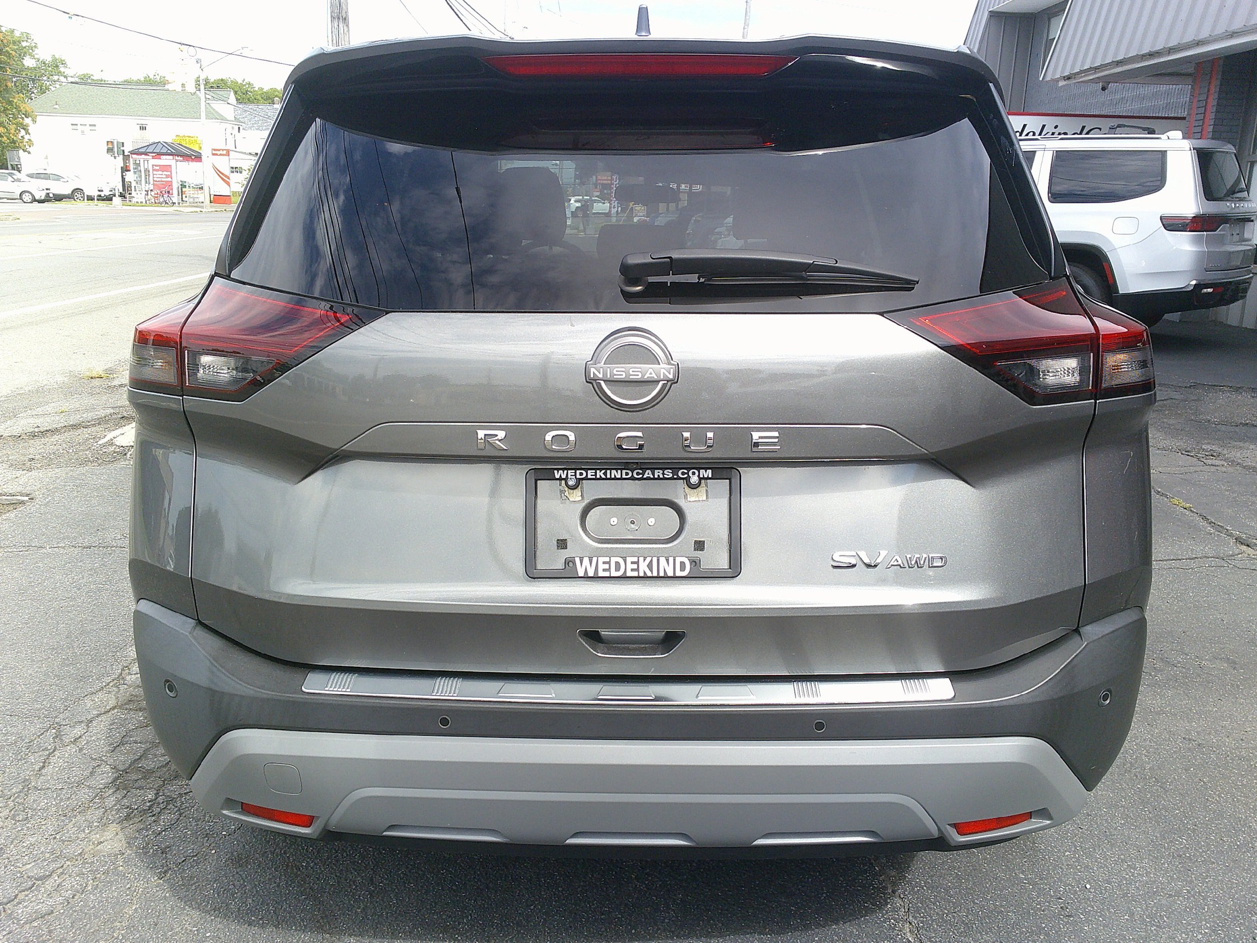 Used 2023 Nissan Rogue SV w/ SV Premium B Package AWD/4WD image 4