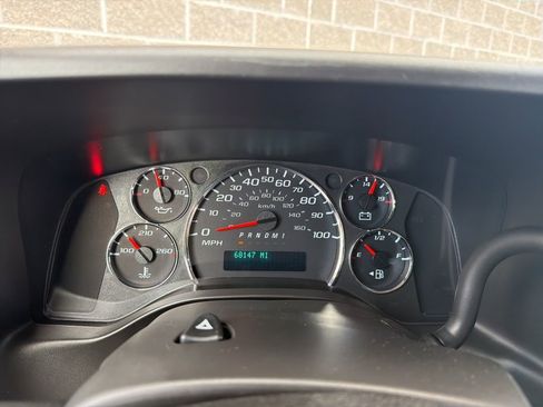 Used 2020 Chevrolet Express 2500 w/ Driver Convenience Package RWD image 14