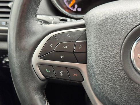 Used 2021 Jeep Grand Cherokee Laredo X AWD/4WD image 28