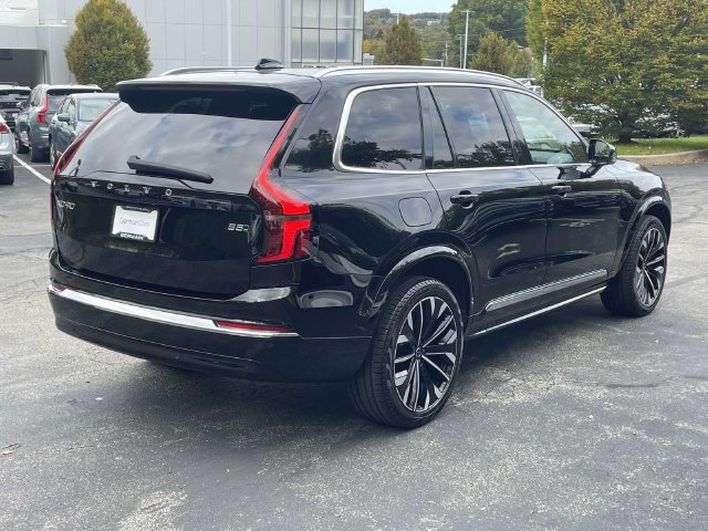 Certified 2025 Volvo XC90 B5 Plus AWD/4WD image 4