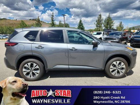 Used 2023 Nissan Rogue SV AWD/4WD image 9