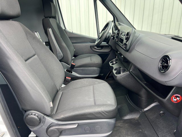 Used 2019 Mercedes-Benz Sprinter 2500 image 13
