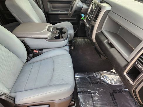Used 2019 RAM 1500 Tradesman w/ Chrome Plus Package RWD image 16