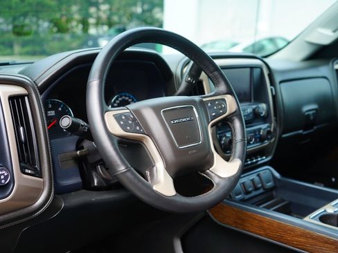 Used 2017 GMC Sierra 1500 Denali w/ Denali Ultimate Package AWD/4WD image 14